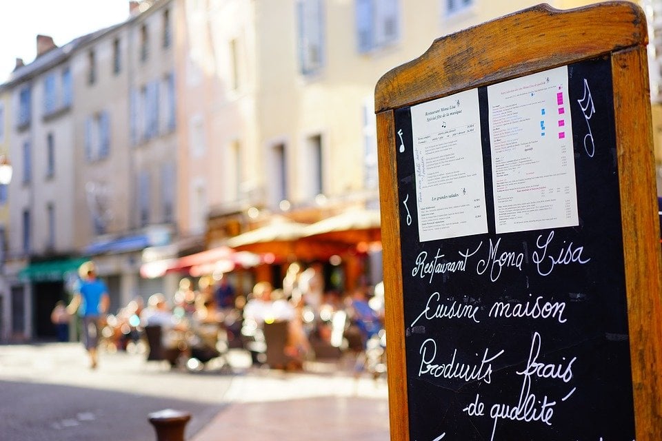 How Much Does it Cost to Study Abroad in France: Other Costs